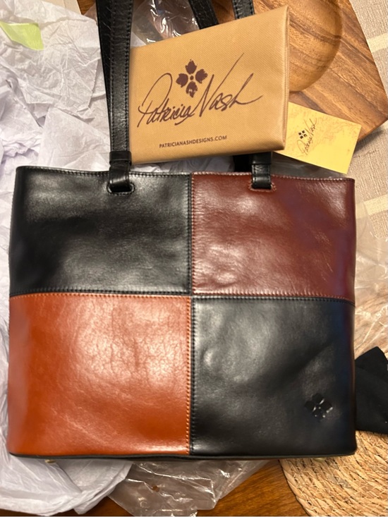Patricia Nash Handbags - NWT $249 Patricia Nash Purse vegan leather color block
